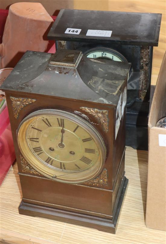 An early 20th century French copper cased mantel clock and a Victorian black slate mantel clock